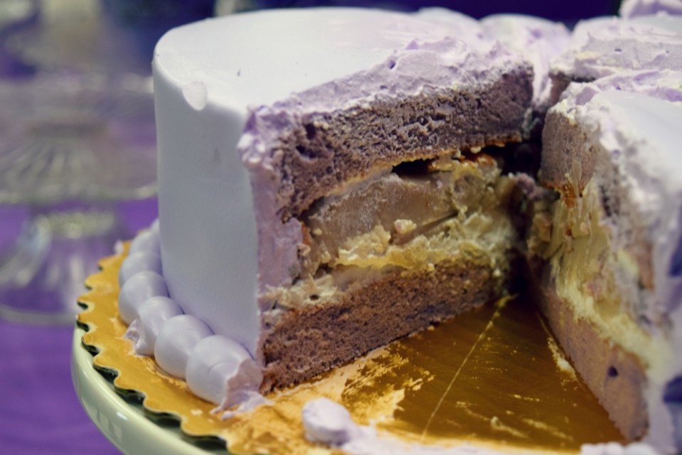 emma bday cake taro 2