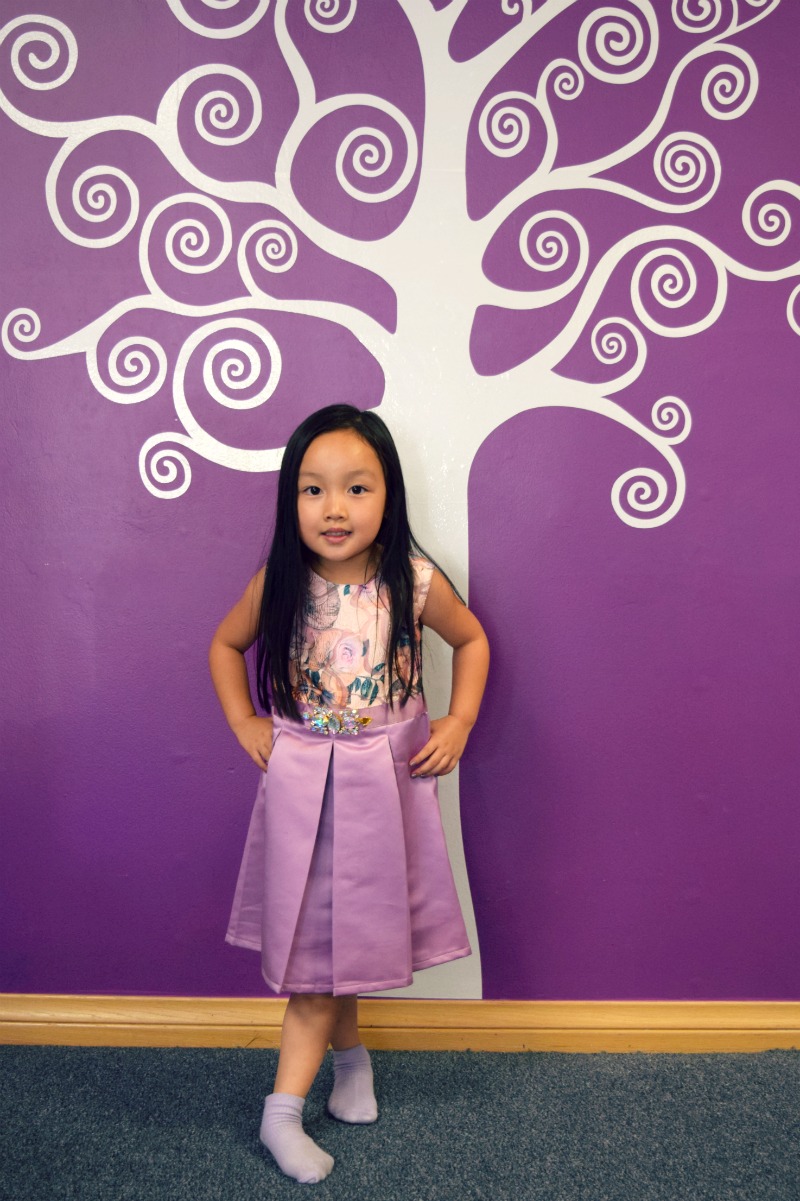 emma bday photo corner 3